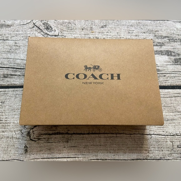 NWT! Coach authentic leather zip wallet with C golden rhinestones + Gift wrap! - Picture 12 of 15